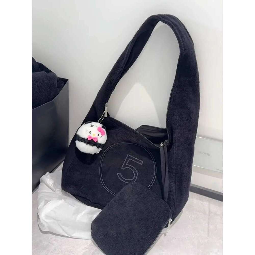 New Trendy Fashion Versatile Pink Terry Cloth Concave Design Niche Single Shoulder Bag