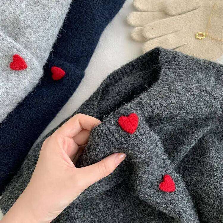 Designer Clothing 2025 Deep Grey Wool Knitted Cardigan For Women In Autumn Winter, Soft And Sticky, Warm, Love Buckle Shoulder Sleeves