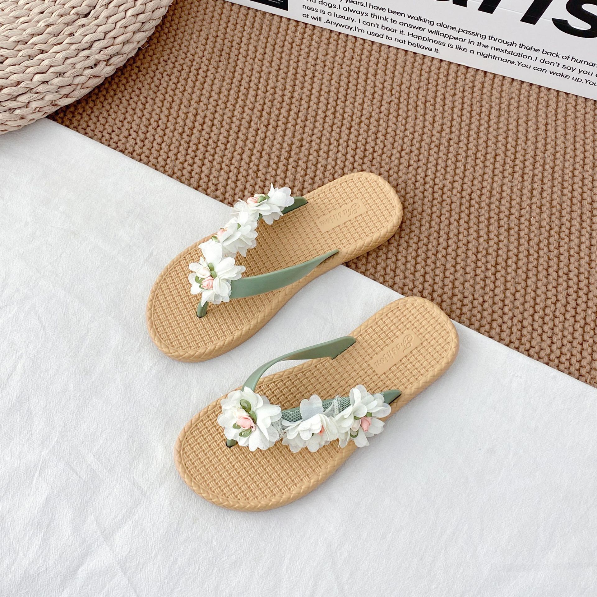 Summer New Fairy Style Flower Flip Cover Summer Outdoor New Beach Resort Non slip Women's Wholesale Women's Sandals Designer Women's Sh