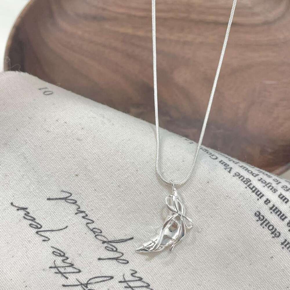 Minimalist Simple Design Bowknot Bagel Tassel Necklace for Daily Versatile Matching e06