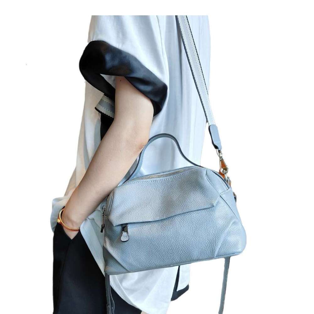 New Soft Leather Top Layer Cowhide Women's Handbag Single Shoulder Crossbody Wide Strap Large Capacity Bag designer bag B5