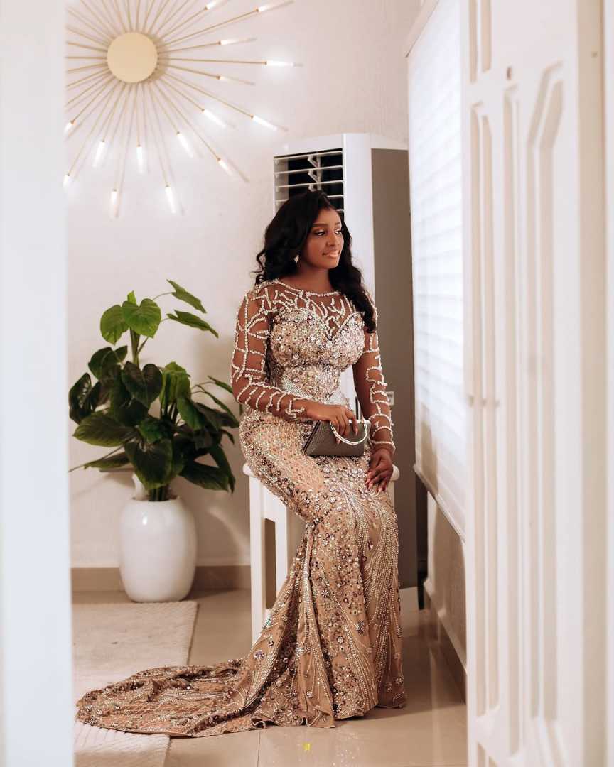 Handmade Appliques Mermaid Wedding Dresses Crystal O Neck Long Sleeve Bride Dress Sexy Floor Length Bridal Dress Customized