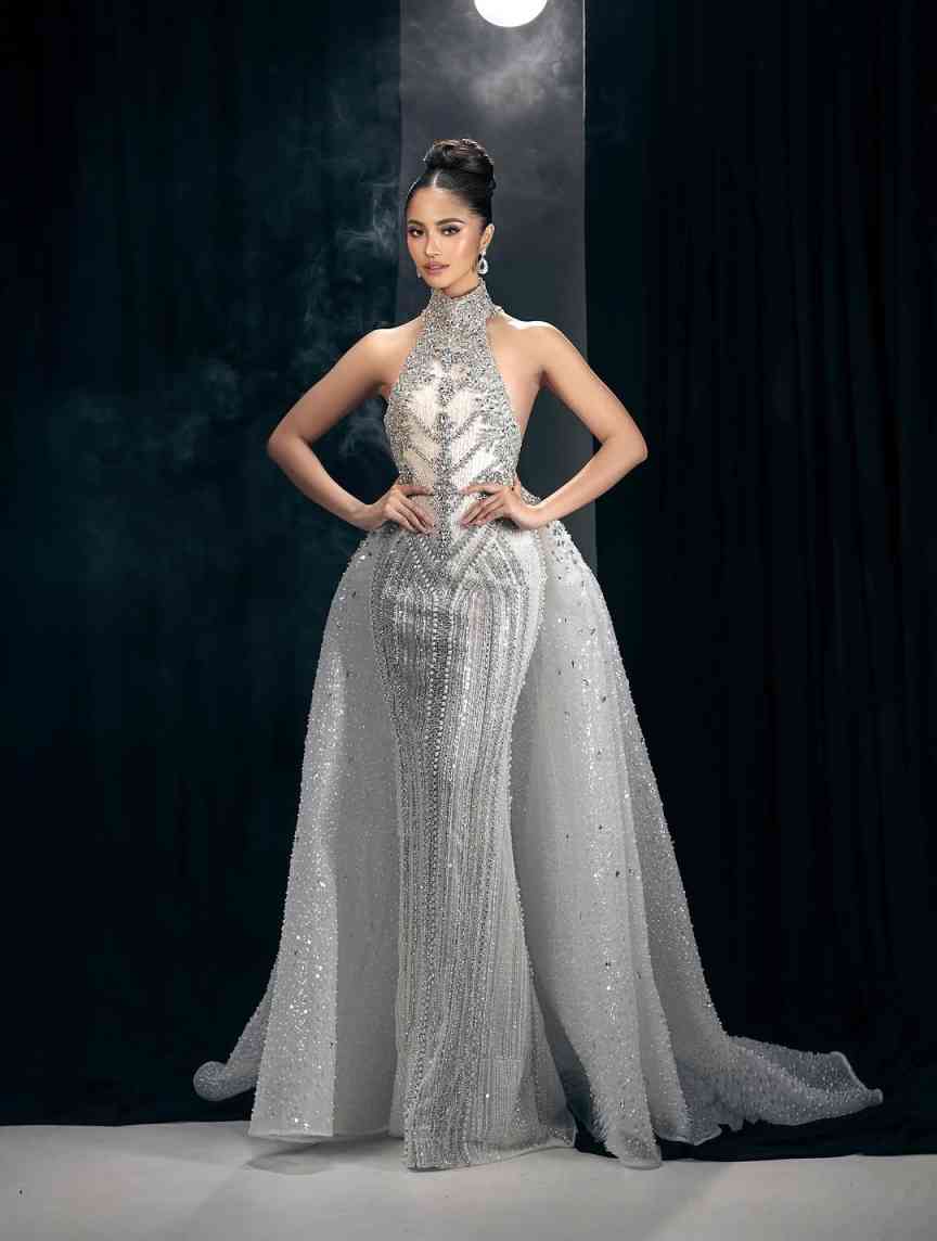 Elegant High Neck Sheath Wedding Dress Vintage Crystal Appliques Bridal Dress Sleeveless Customized Sequined vestidos de novia