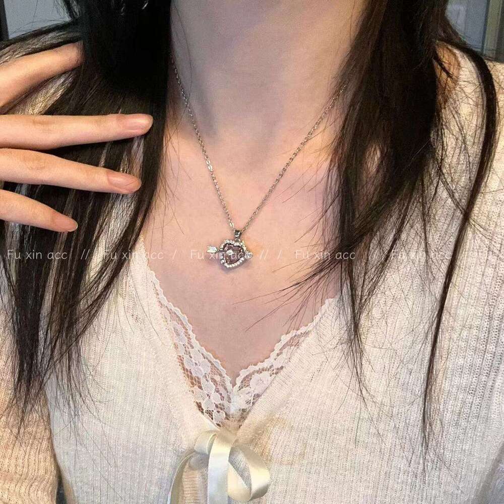 Sweet Style Heart Pendant Necklace for Women, Light Niche Fashion Collarbone Chain with Zircon, Pure Desire Accessories 793