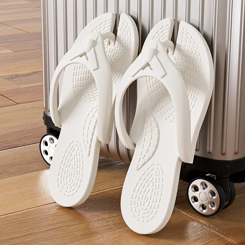 Travel lightweight foldable slippers for women disposable for showering portable slippers for men on business trips 250725
