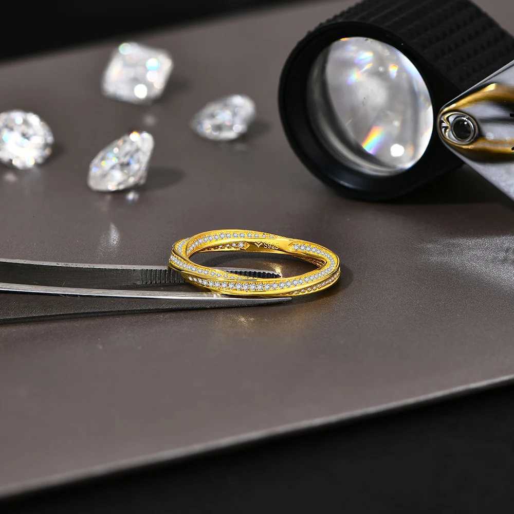 ATTAGEMS S925 Silver 18K Gold Plated Moissanite Rings D Color VVS1 Lab Diamond Helix Eternity Band Wedding Jewelry for Women Men y250730