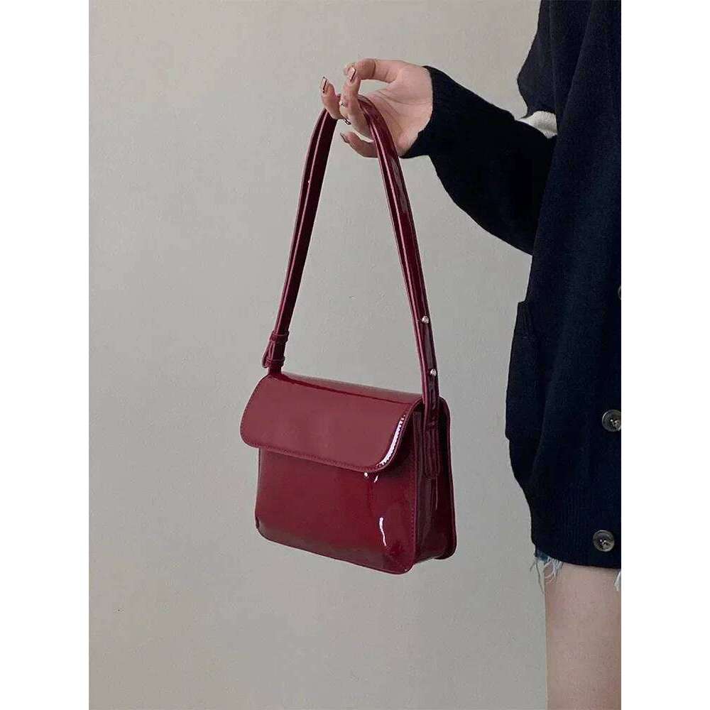 Flap Retro Patent Leather Shoulder for Women Solid Color Underarm Bag Red Crossbody Bags Lady Handbag