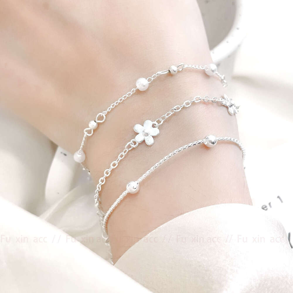 Small Flower Bracelet for Women, Light , Niche Design, Exquisite, Personalized, Sweet, Cute, Fashionable, Adjustable Jewelry c91