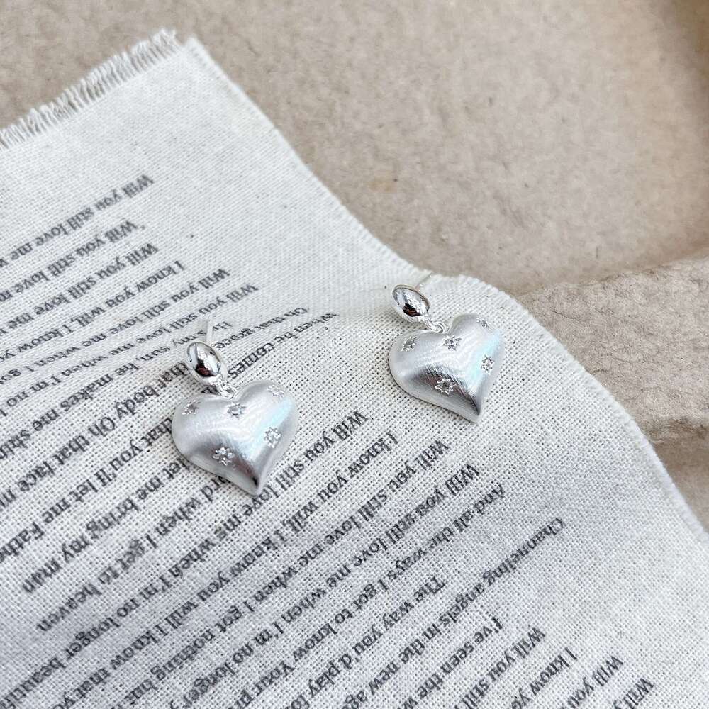 New Simple High-end Unique Personality Temperament Gold Heart-shaped Earrings for Women 68c