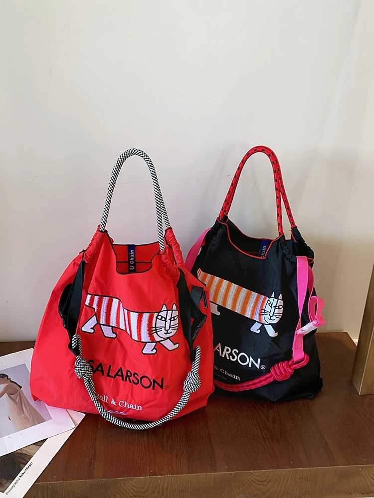 New womens tote bag large capacity shoulder bag folding storage shoulder bag suitable for embroidered cloth bag suitable for co G250729
