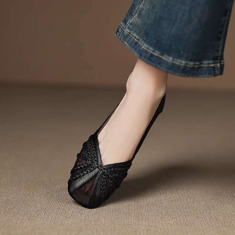 French Fashion Versatile Closed-Toe Sandals Women, Breathable Mesh Gentle Fairy Style 2025 Summer Simple Backless Single Shoes for Women