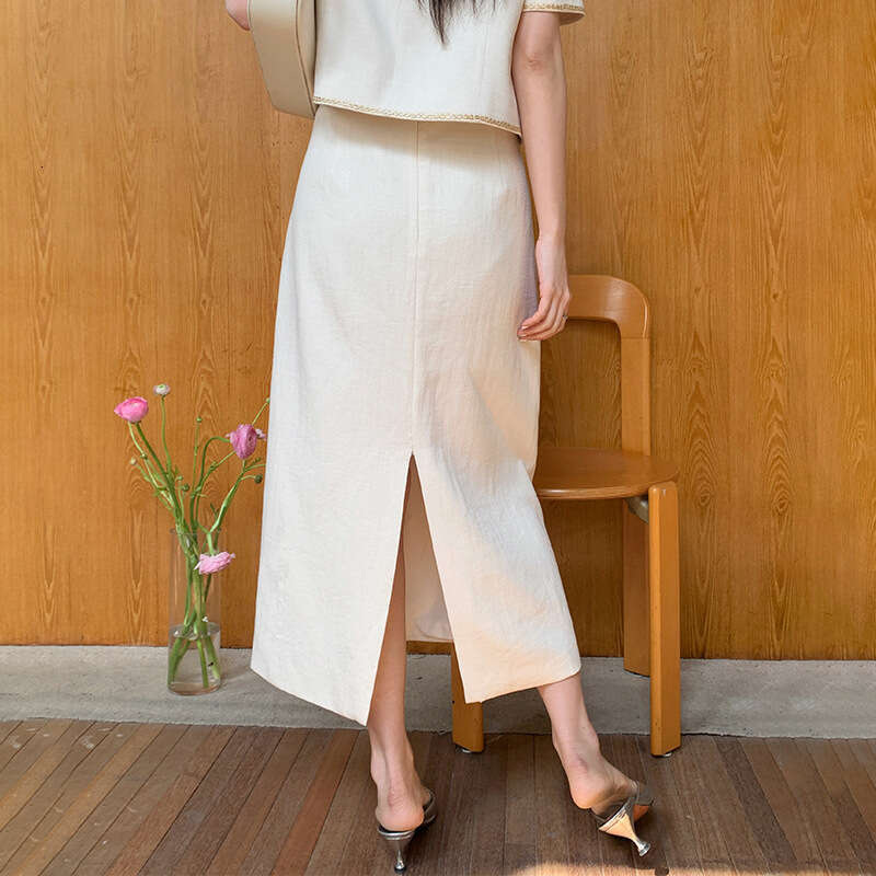 Qifan Mature Small Fragrance Style Slit Half Skirt for Women 2025 Summer New Top Two-Piece Set 85365-1