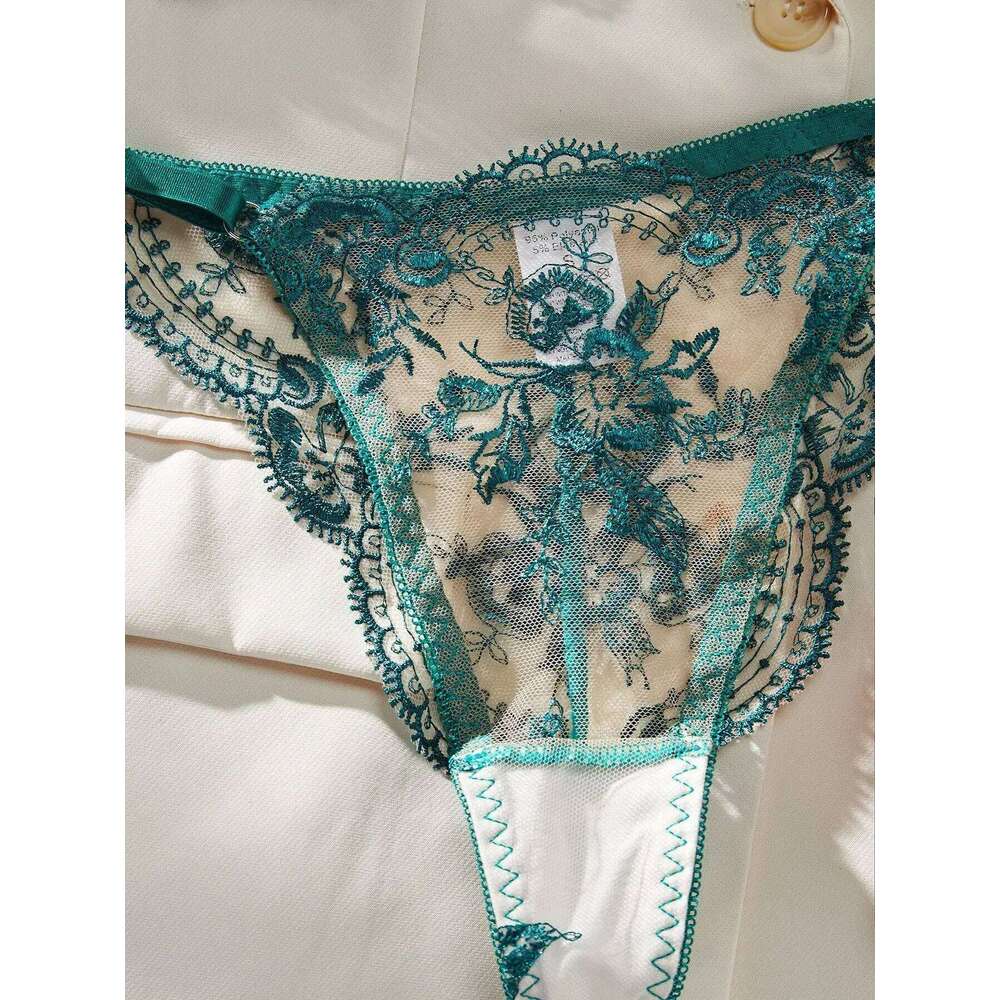 Sexy Embroidery Bra+Panties Sets Women Lingerie 2Pcs Solid Seamless Erotic Bra Suit Female Underwear Set Fashion Ladies Bralette