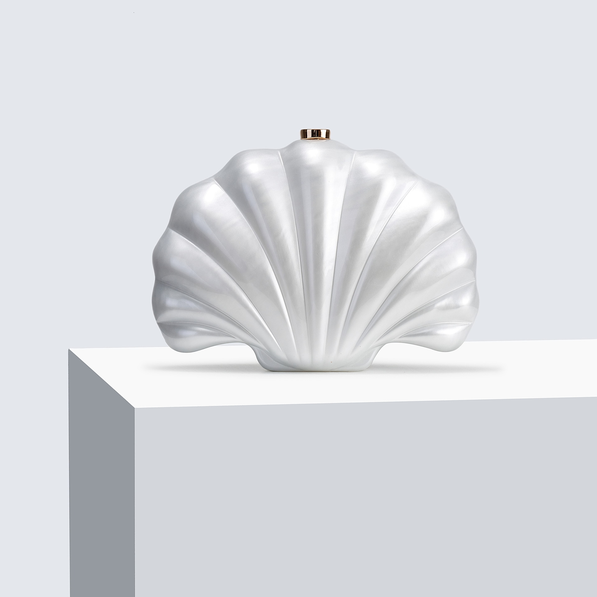 Women's new European and American style single shoulder crossbody bag, irregular shell acrylic bag, designer bag, handbag