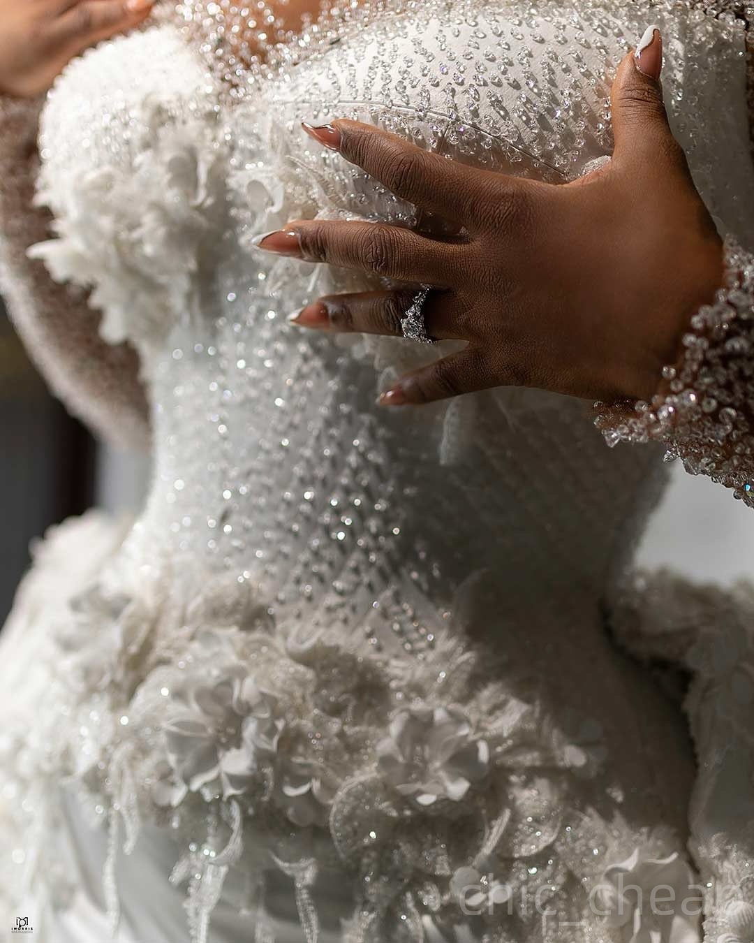 2025 Aso Ebi Plus Size Off White Mermaid Wedding Dress Beaded 3D Floral Lace Satin Detachable Train Bridal Gowns Dresses ZJ06785