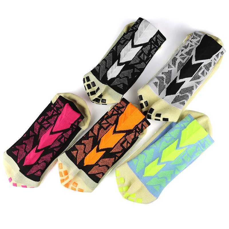 3 Pairs New 2024 Men Women Camouflage Arrow Soccer Socks Breathable Sports Silicone Anti Slip Grip Football Socks Z250731