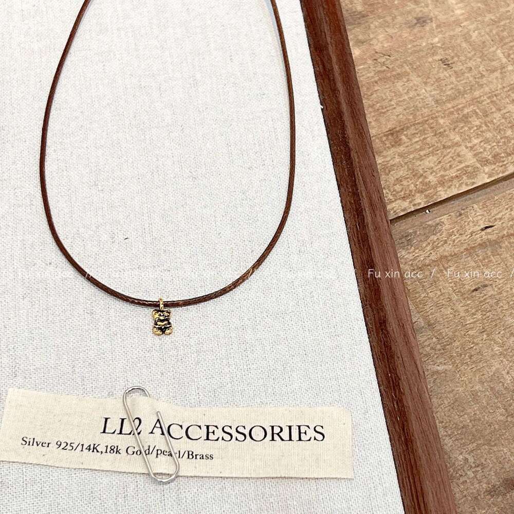 Minimalist Style Black Rope for Women, Light Niche Cute Gold Sier Bear Clavicle Chain, Small and Exquisite Choker Necklace d55