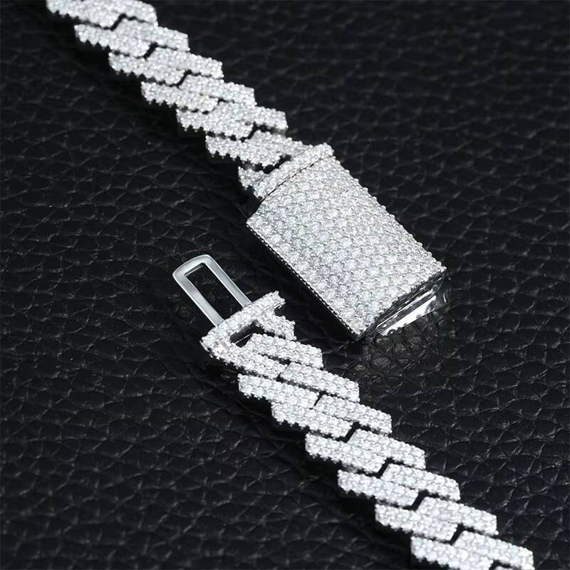 Luxury Men Hip Hop Iced Out Fine Jewelry S925 Silver VVS 10MM Moissanite Cuban Link Chain Necklace