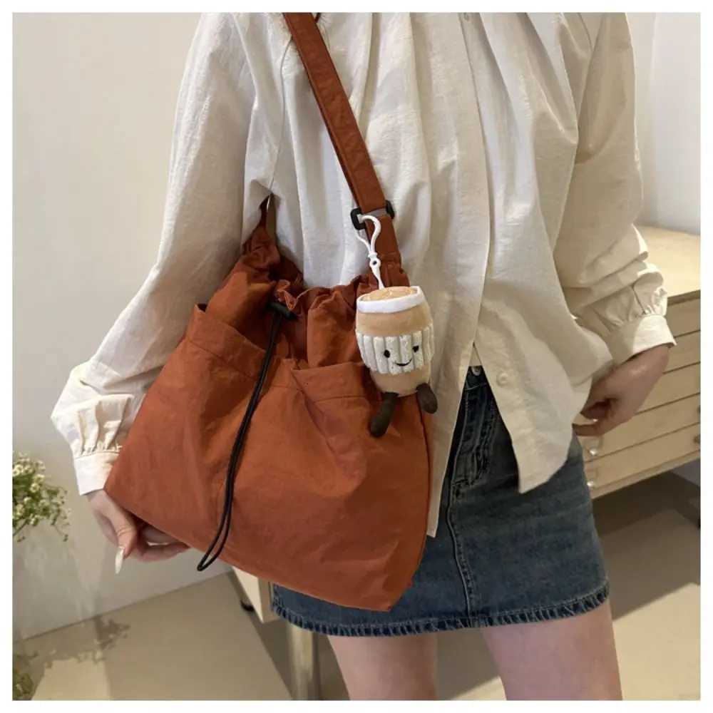 Fashion Travel Casual Nylon Tote Bag Drawstring Shoulder Bag Large Capacity Waterproof Crossbody Bucket Bag Women Y250730