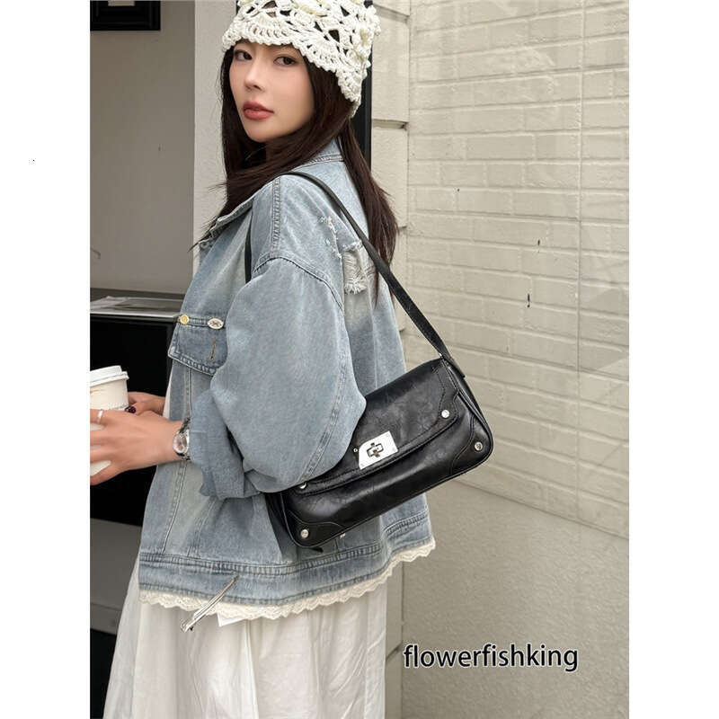 Pillow Spring Summer Genuine Leather Crossbody for Women New Rivet Women's Cowhide Niche High-end Commuter Shoulder Bag B5