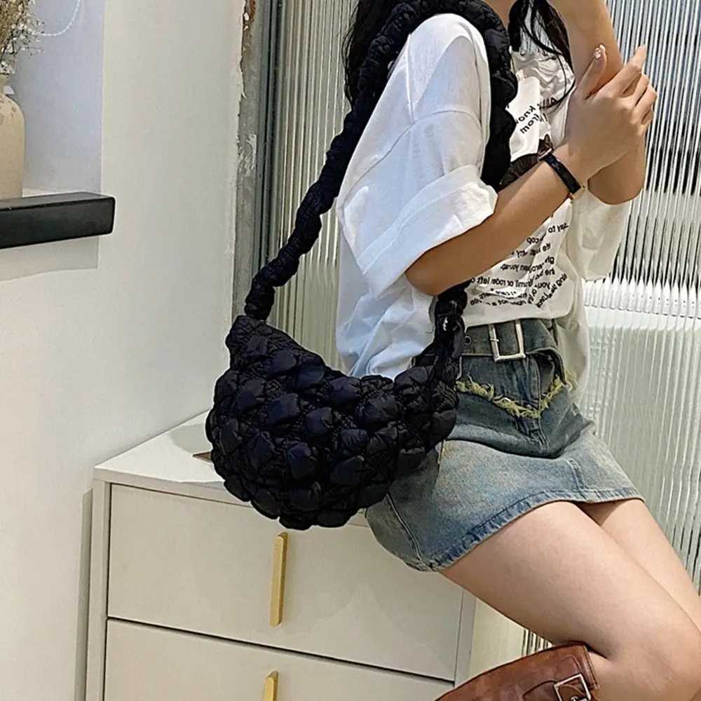 Temperament Space Cotton Korean Shoulder Bag Korean Style Banquet Rhombus Plaid Handbag Solid Color Plaid Bubble Cloud Bag Lady Y250730