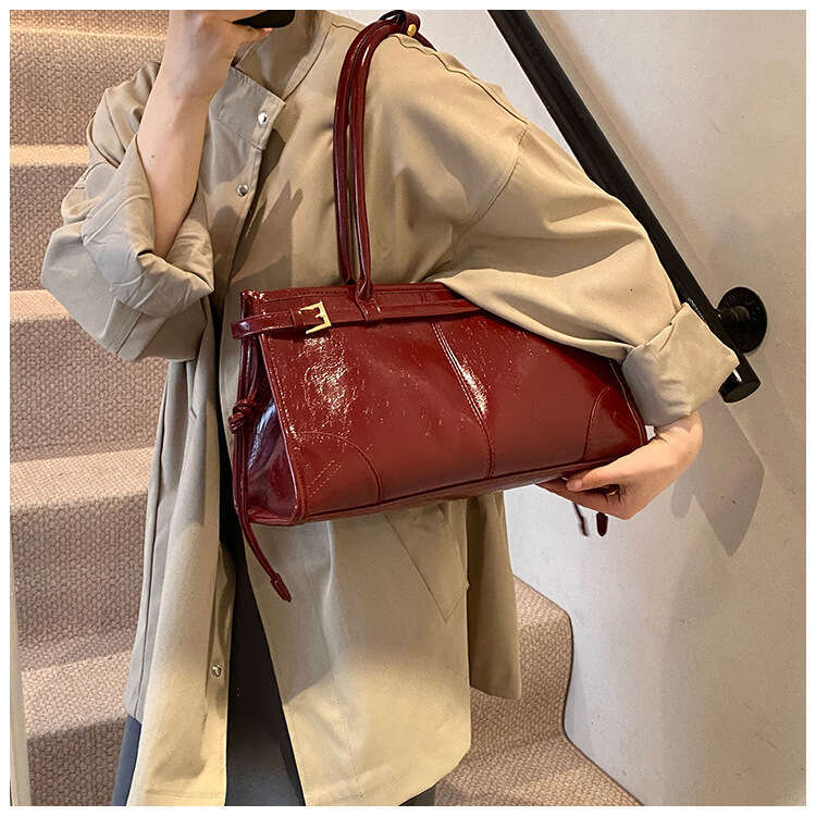 Handheld Shoulder Bag - Brown Lacquered Leather Commuter Big Bag, Fashionable and Versatile, Outdoor Women's Bag