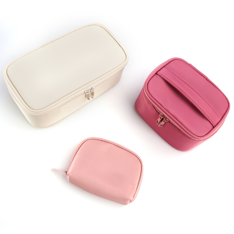 VCA08 Ergonomic Design & Durable Fabric: Comprehensive All-In-One Beauty Essentials Case