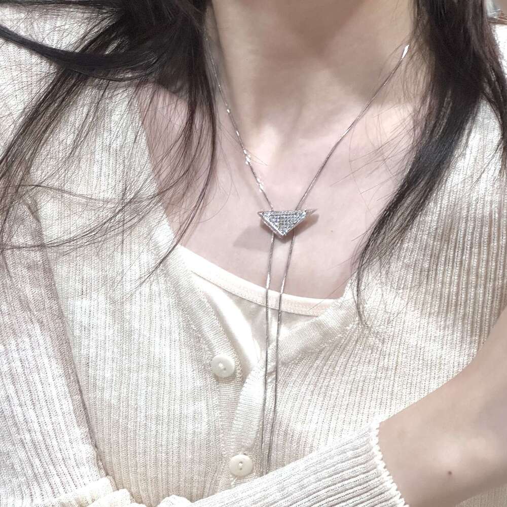 FUXIN New Inverted Triangle Full Dia Fashion Necklace Niche Simple High-end Feel Pull-out Long Clavicle Chain 462