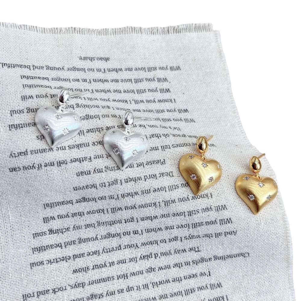 New Simple High-end Unique Personality Temperament Gold Heart-shaped Earrings for Women 68c