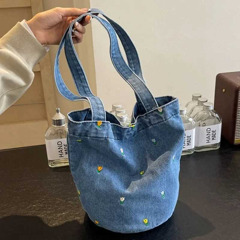 Women Shoulder Bag Large Capacity Denim Tote Bag Fashion Underarm Harajuku Handbag Clutch Bags Simple Female Commuter bags 2025 Y250730