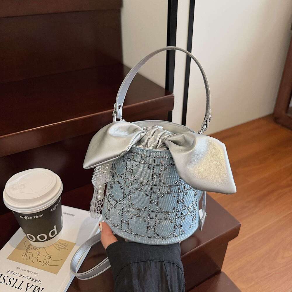 Trendy Fashion Simple Versatile Denim Single Shoulder for Women 2025 New Diamond-Studded Crossbody Commuter Bucket Bag