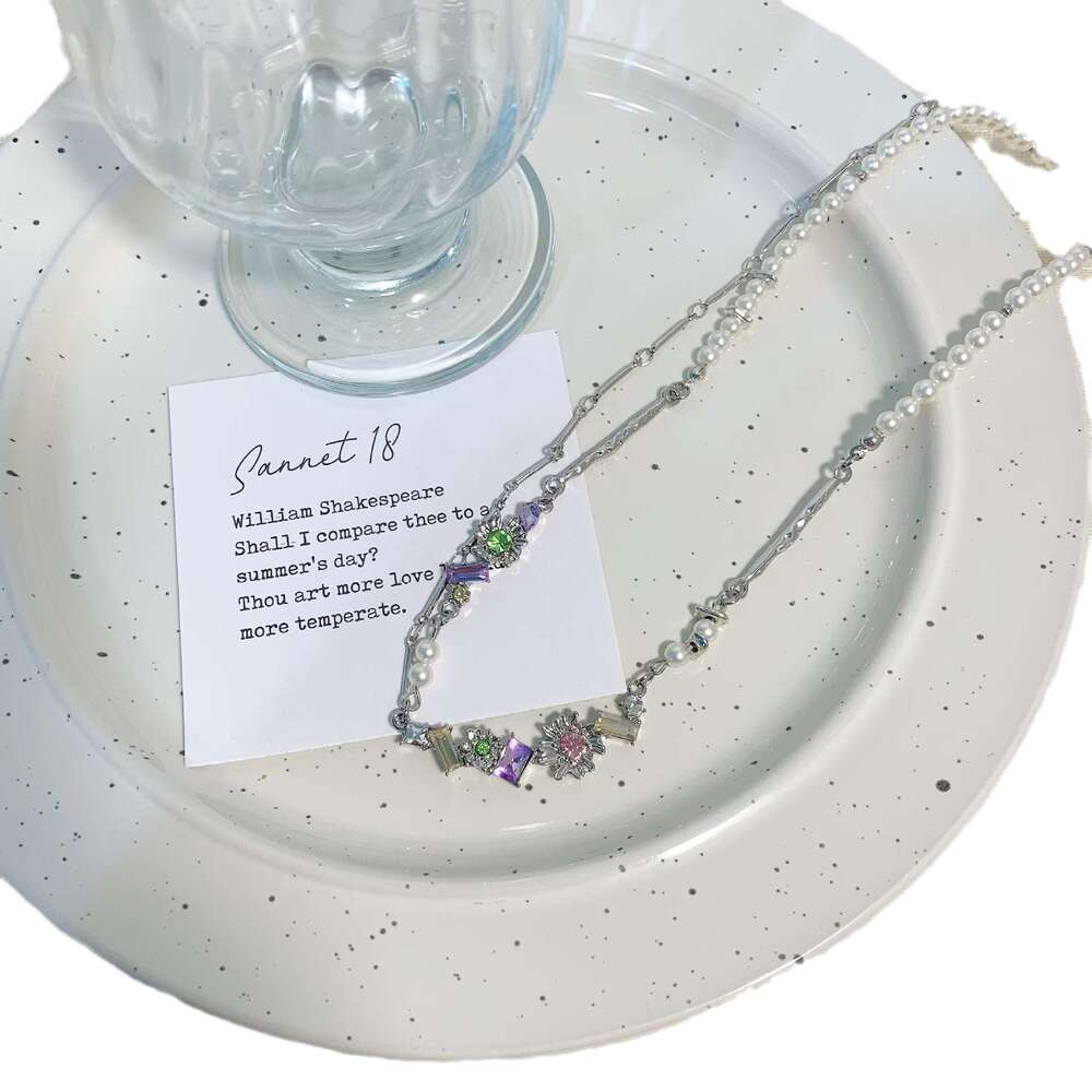 Dopamine Colorful Zircon Geometric Flower Necklace Niche Design Sweet High-End Hot Girl Accessory Collarbone Chain 4f6
