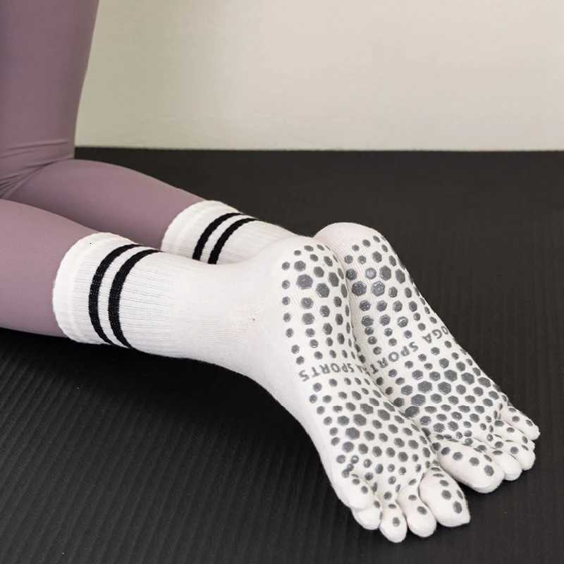 5 Toes Yoga Socks Women Casual Striped Indoor Floor Dance Sports Socks Cotton Breathable Non-slip Gym Fitness Pilates Socks Z250731