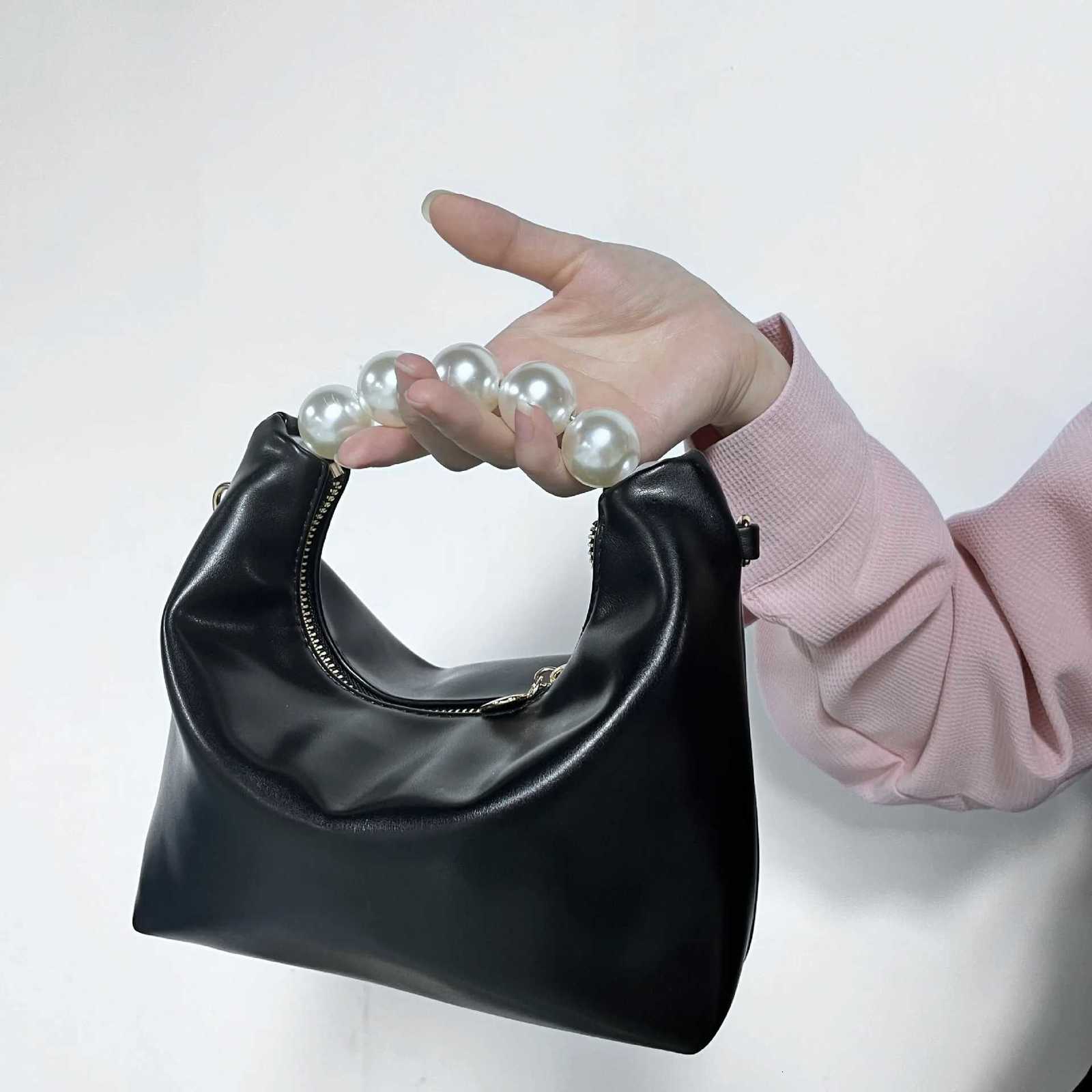 Pearl Handle Women Small Clutch Handbags Fashion Chain Female Shoulder Messenger Bag Solid Color Ladies Hobos Tote Purse Bag Y250730