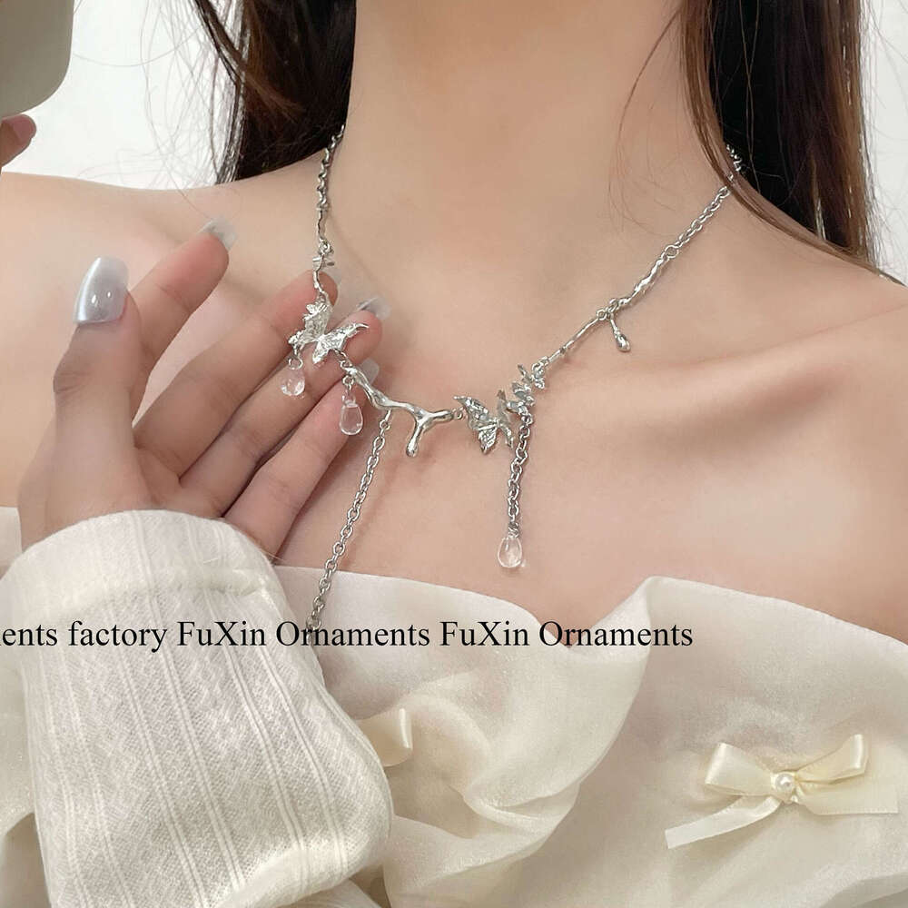 New Glazed Crystal Butterfly Sweet Cool Girl Necklace Exquisite Light High-end Versatile Fashion Accessory Trendy Fairy ce9