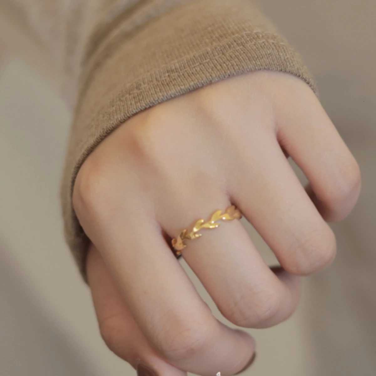 Stainless Steel Fashion Womens Open Enclose Leaf Rings Girls Botanical Women Knuckle Leaves Rings Wedding Party Jewelry y250730