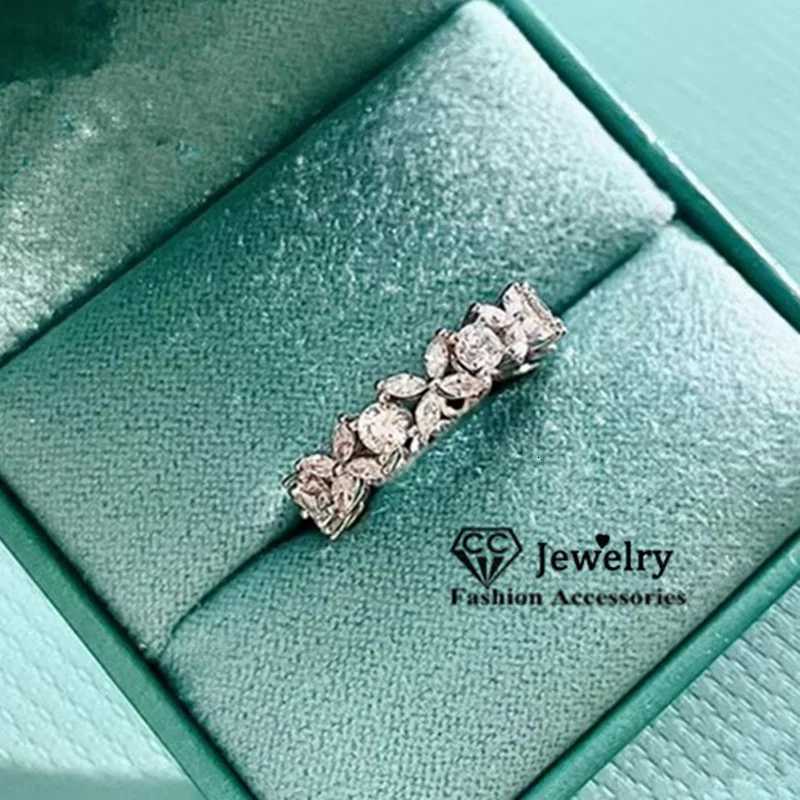 3118 CC White Gold Plated Rings For Women Girl Flower Design Wedding Engagement Fine Accessories Fashion Jewelry y250730