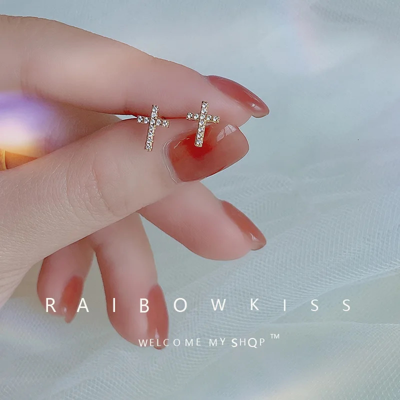 VOQ Silver Color Mini Simple Cross Zircon Stud Earrings for Women Party Korean Teen Punk Jewelry Gift Accessories 250729