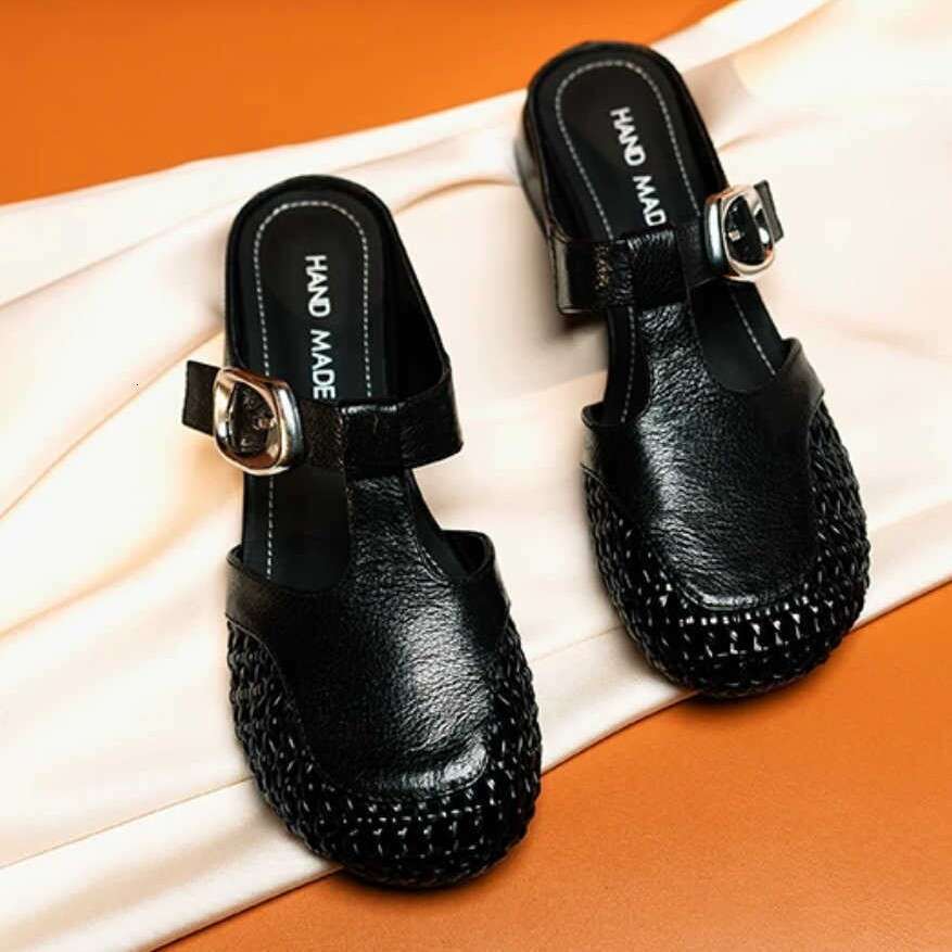 2025 New Genuine Leather Handmade Casual Versatile Fashion Hollow Mesh Flat T-Strap Closed-Toe Sandals for Women