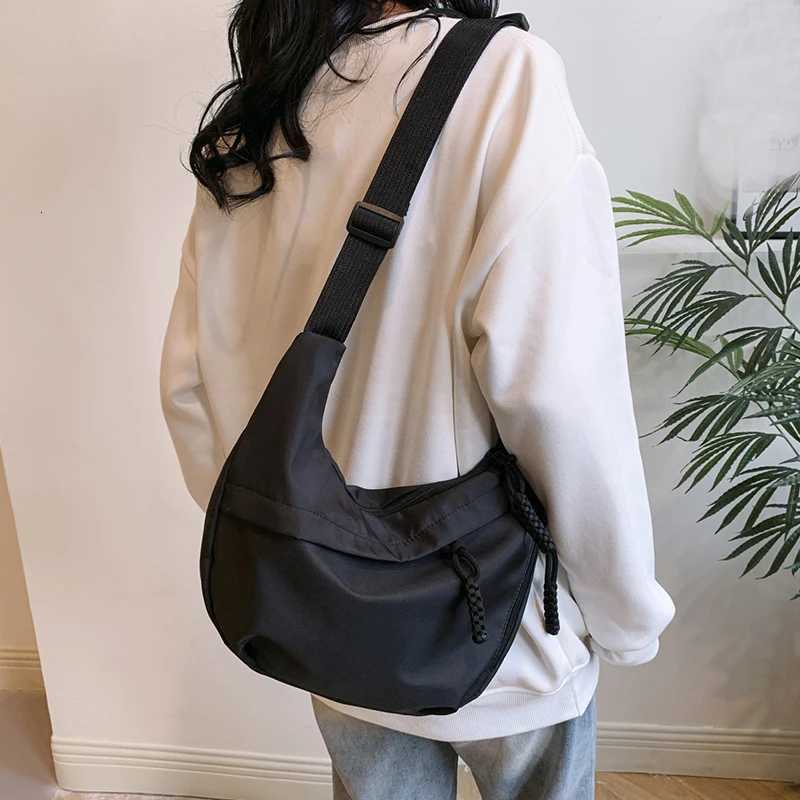 New style crossbody handbag for women fashionable mini street small shoulder bag lightweight and single-shoulder design. Y250730