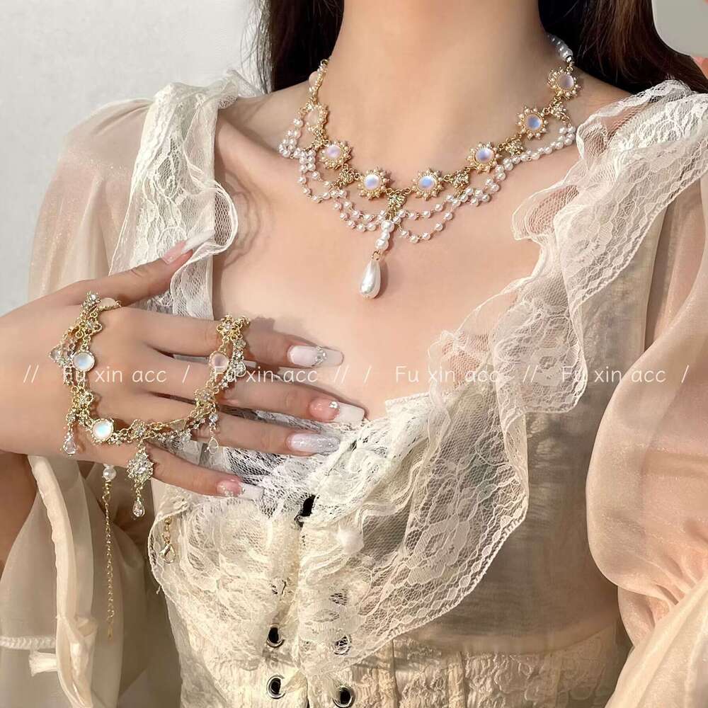 Sarah Phil Matte Pink Blue Iridescent Pearl Water Drop Necklace Light Fashion Versatile Choker Niche Design Jewelry 5a8