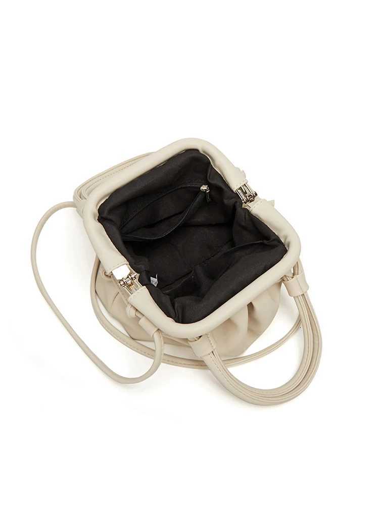 2024 New Womens Fashion Handbag Casual Pleated Cloud Bag Hand-Held Crossbody Clip Bag Banquet Everyday Use Y250730