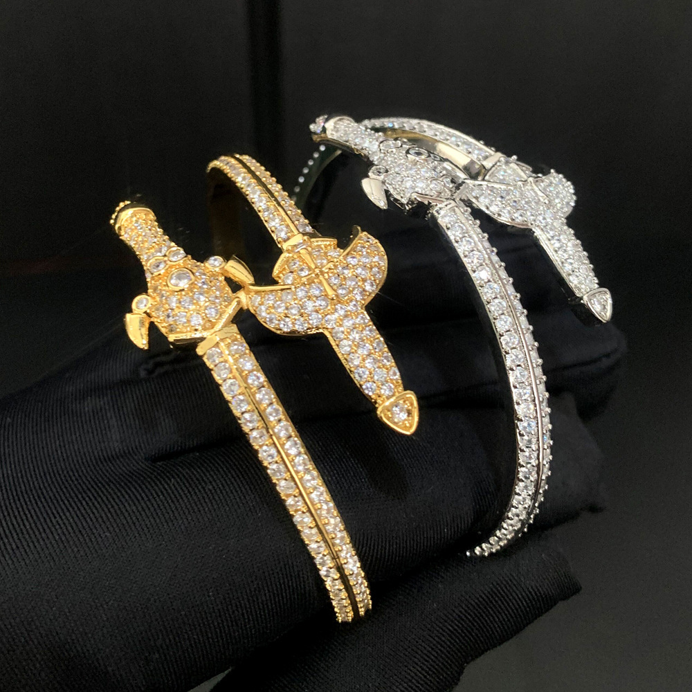 European and American Fashion New Double Sword Designer bracelet Cross Bracelet Export Madam Zircon Inlaid Men's Bracelet Hip Hop Accessories Who