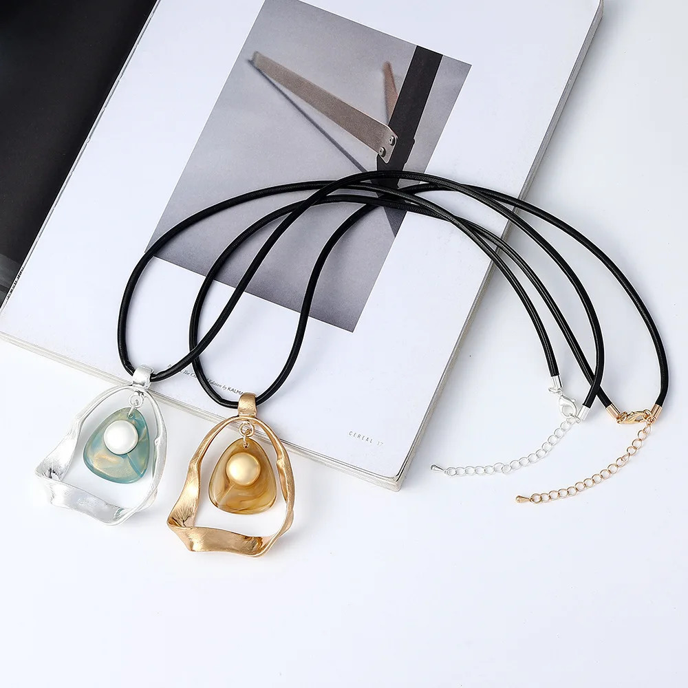 Kaseakia Metal Resin Hoop Irregular Retro Pendant for Sweater Chain Long Necklace for Women Fashion 250729