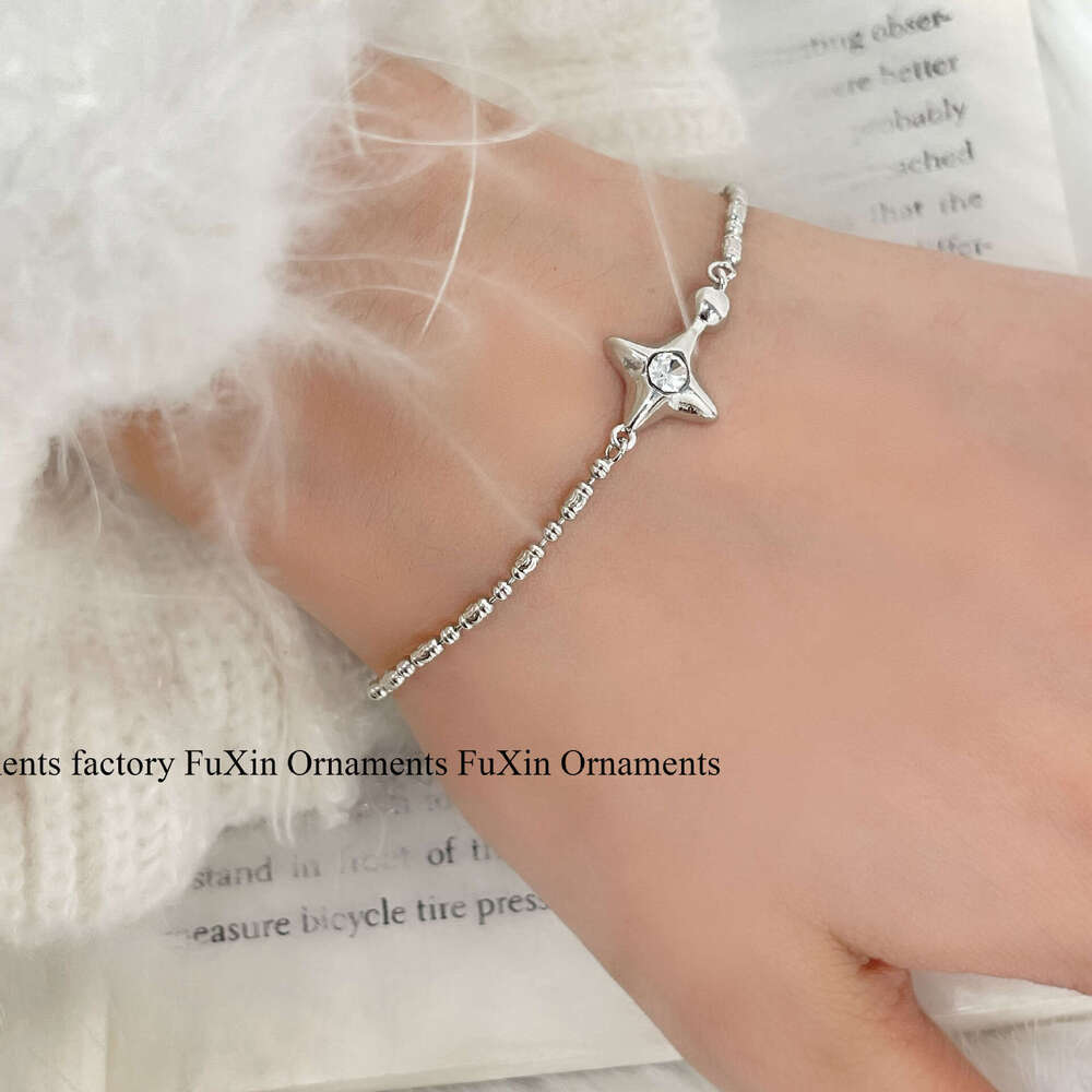 Korean Versatile Star for Women 2024 New Fashion Niche Light Exquisite Bracelet Minimalist Style High-end Feel 18d