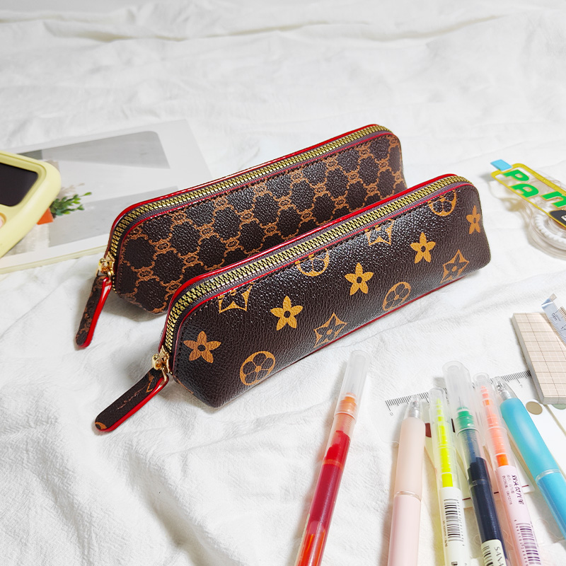 Classic printed leather stationery bag , Student large-capacity pen case ,Fashionable patterns