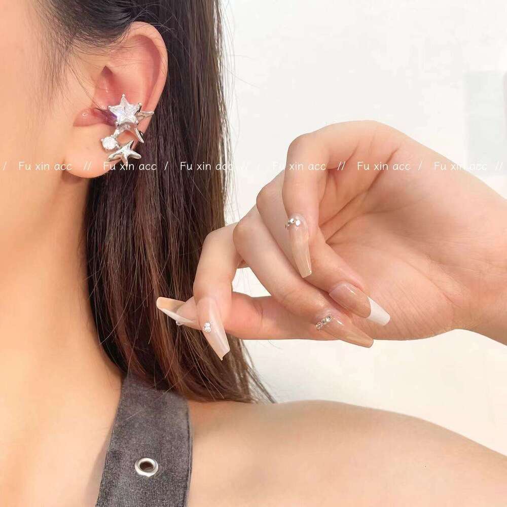 Micro Pave Zirconia Twin Stars Non-Pierced Cuff Light High-End Splicing Earrings Elegant Whitening Ear Jewelry for Women 8c6