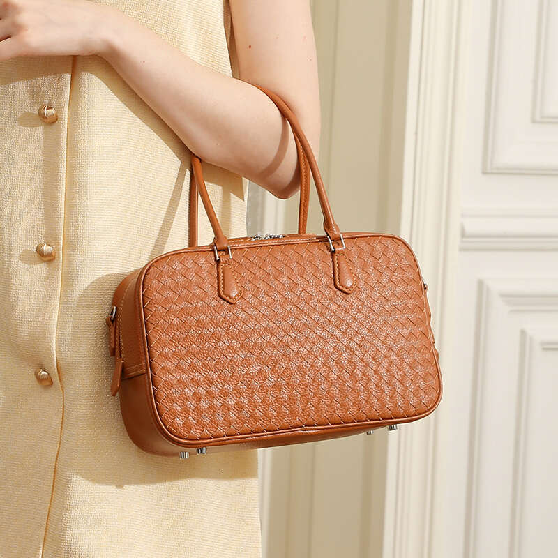 2025 Autumn New Women Handbag Handmade Top Layer Cowhide Woven Tote Genuine Leather Single Shoulder Crossbody Commute Boston Bag