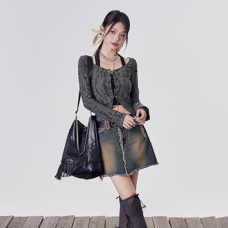 2025 European and American wasteland style fake two-piece camisole tie long sleeved T-shirt spicy girl top women's clothing new designer T-shirt