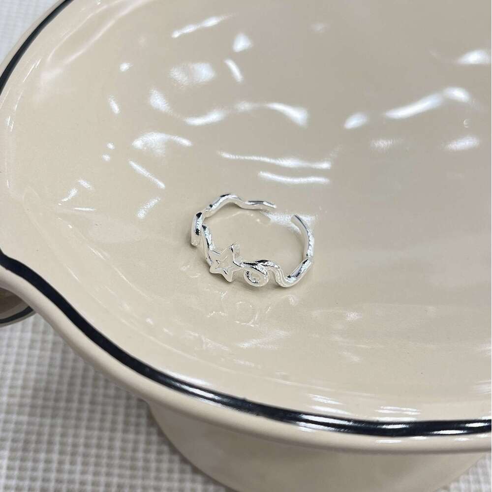 2025 New Korean Style Silver Heart Zircon Open for Women, Light Luxury, Exquisite, High-end Adjustable Ring 80d